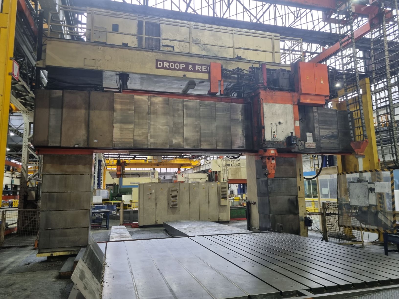 Fresatrice a portale DROOP & REI / Double column CNC milling machine DROOP & REI